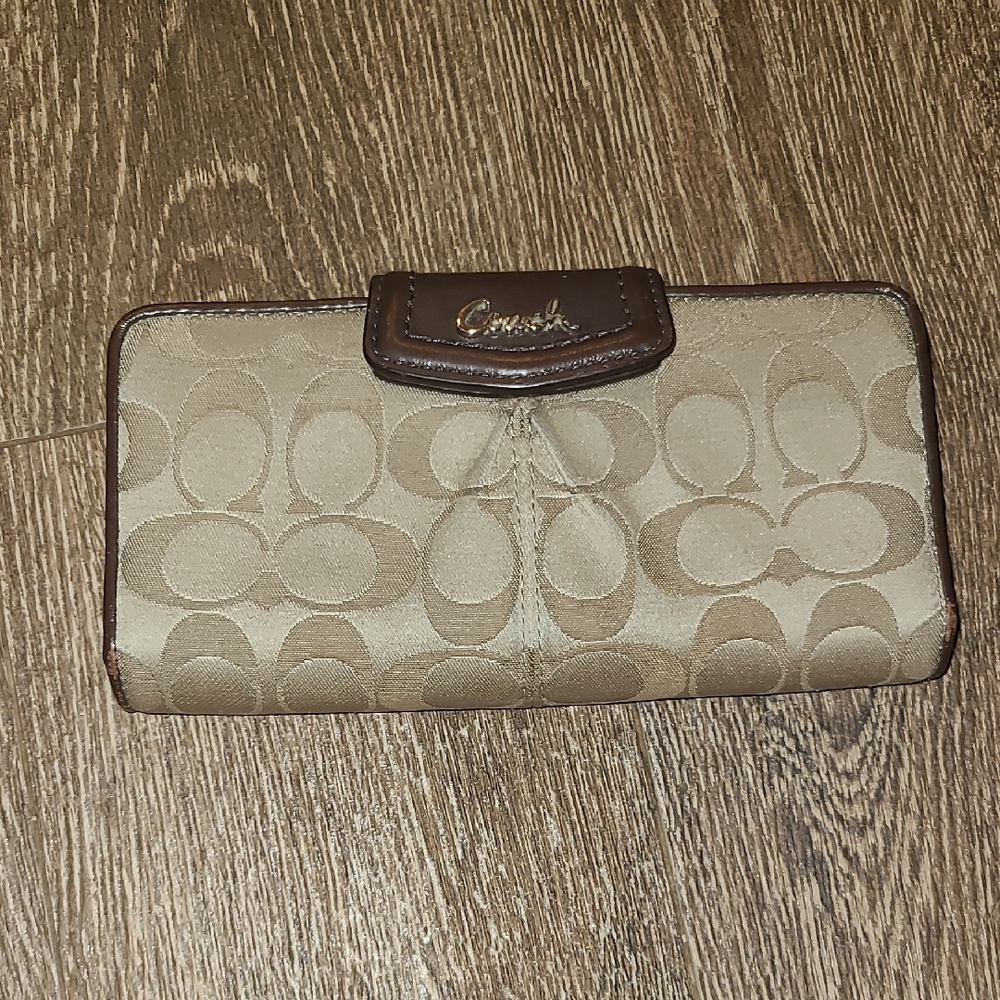 Coach Signature Tan and Brown Wallet